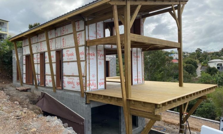 Construction maison ossature bois sur Étang Salé à la Réunion