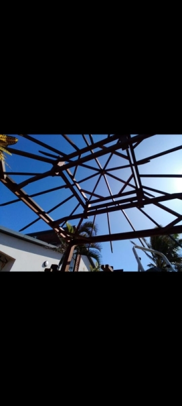 Construction d'une charpente de maison - Projet Tropato, Étang-Salé, BOISCOM
